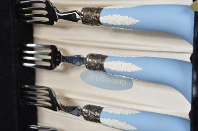 Lot 219 - A cased set of six Wedgwood Jasperware handled fish eaters