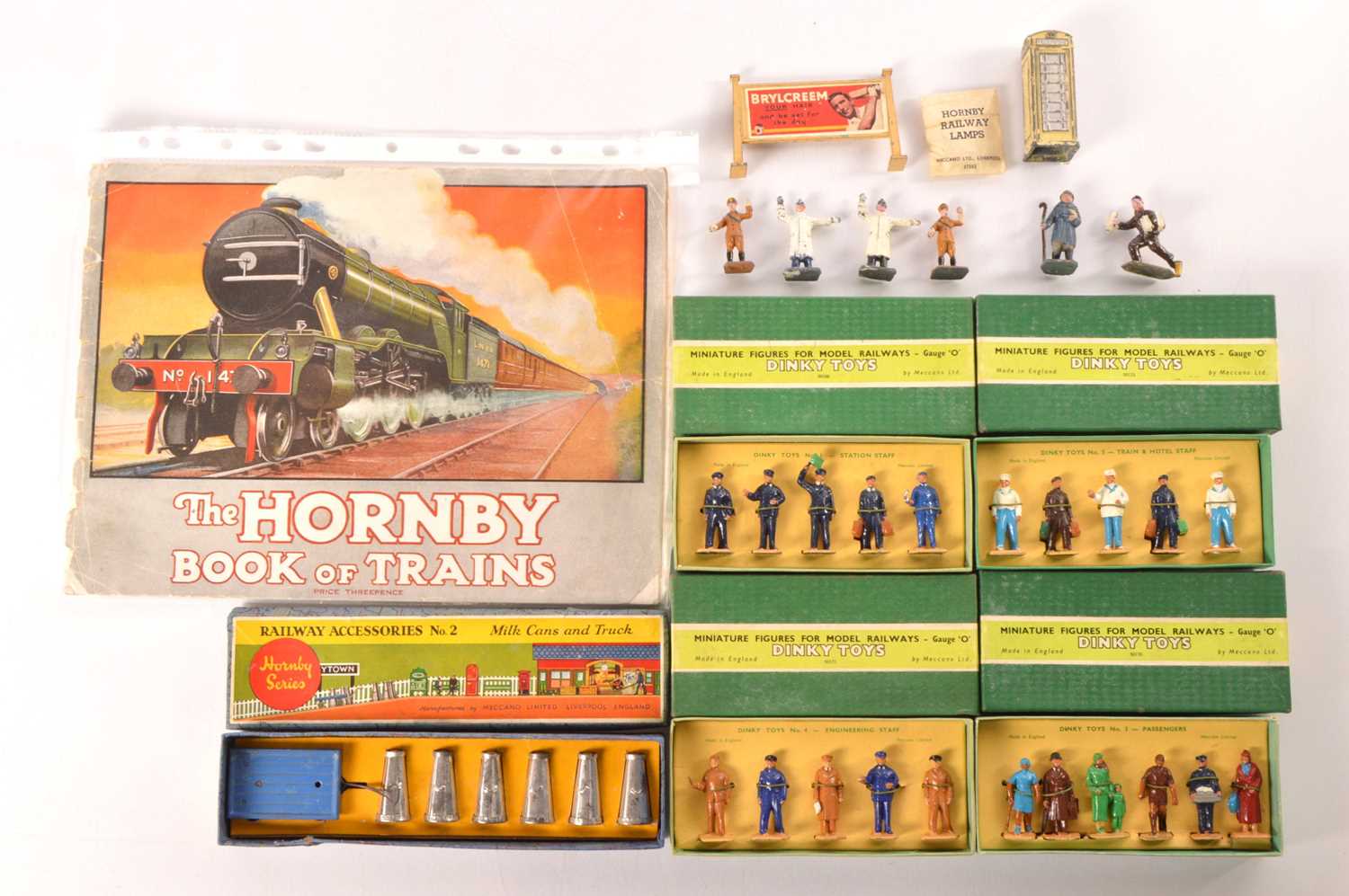 Lot 1 - Dinky Toys for Hornby 0 Gauge boxed Figure Sets and Hornby Series 0 Gauge Accessories Set 2 and a First issue of the 1926 Hornby Book of Trains Catalogue and a few loose items (15)