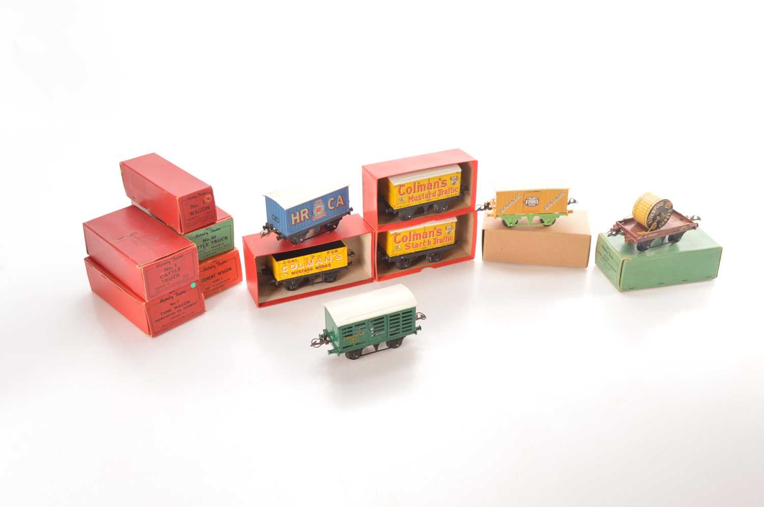 Lot 24 - Hornby 0 Gauge and Modern Hornby style goods wagons (13)