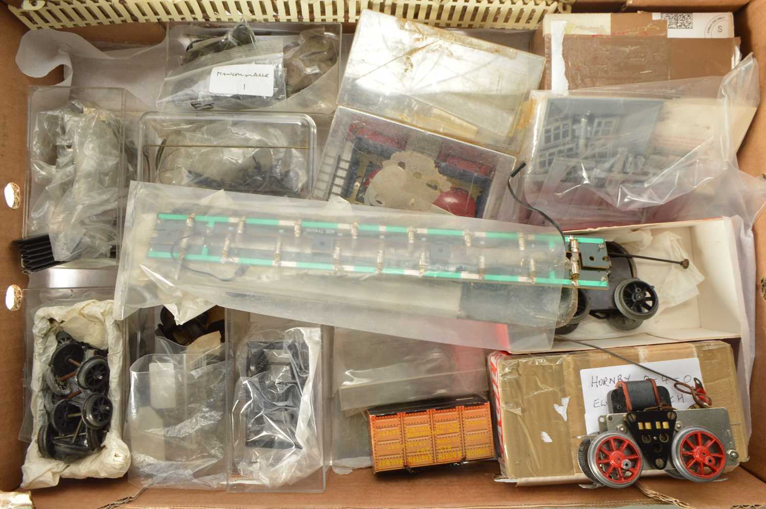 Lot 44 - Hornby/Meccano 0 Gauge parts and reproduction spares (Qty)
