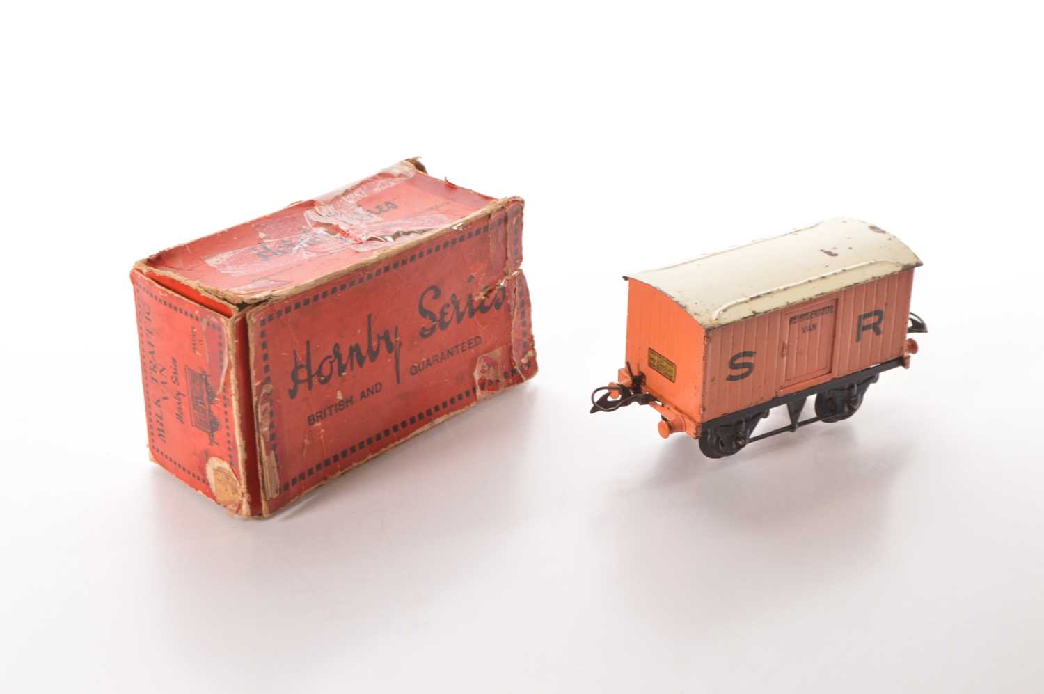 Lot 67 - Hornby 0 Gauge Pink Refrigerator Van