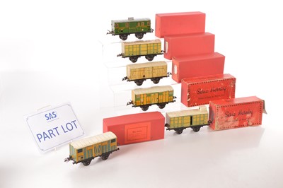 Lot 79 - French Hornby 0 Gauge Locomotive, rolling stock and accessories (11)