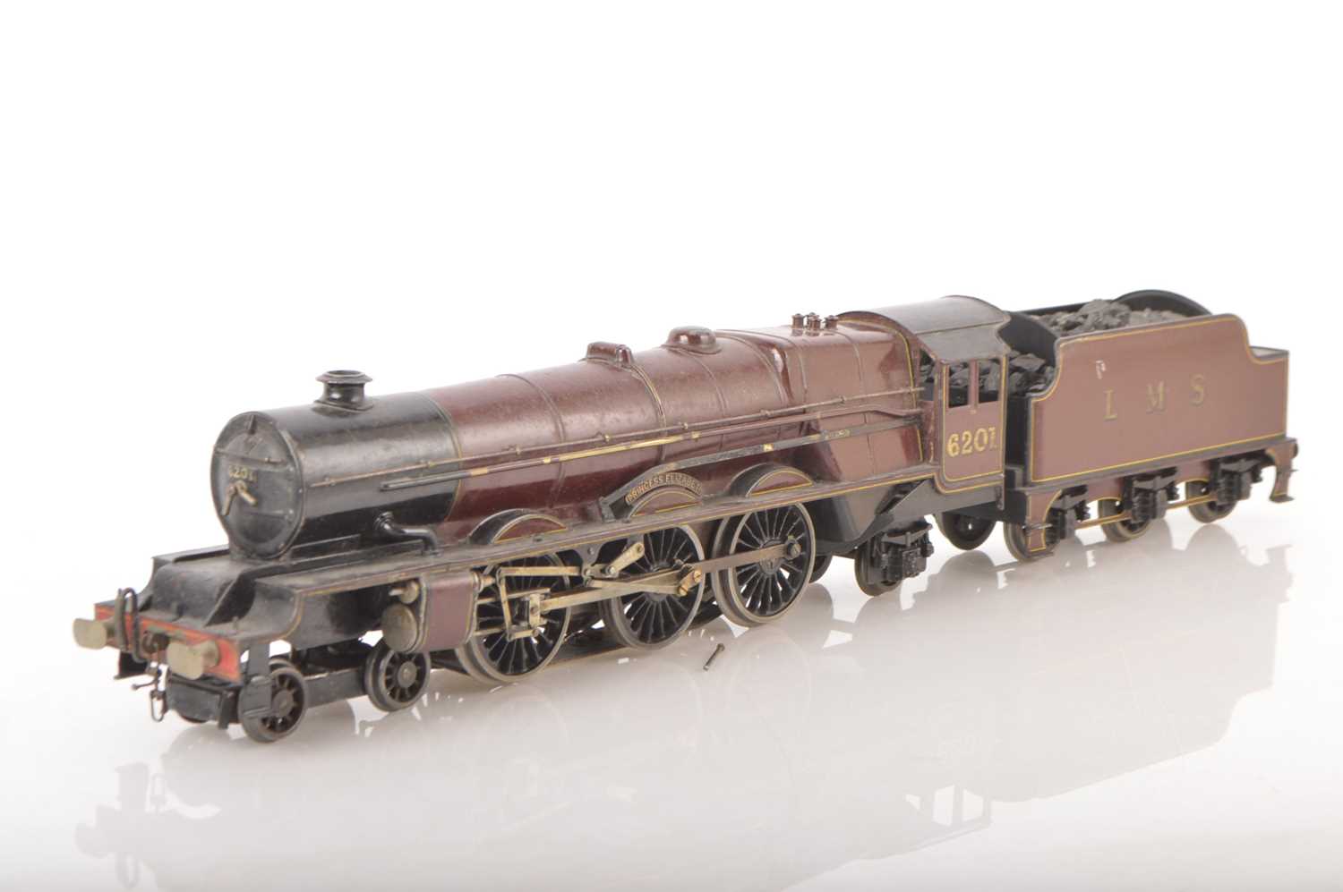 Lot 82 - Bassett-Lowke 0 Gauge 4-6-2 Loco & Tender LMS maroon Princess coronation class 'Princess Elizabeth'