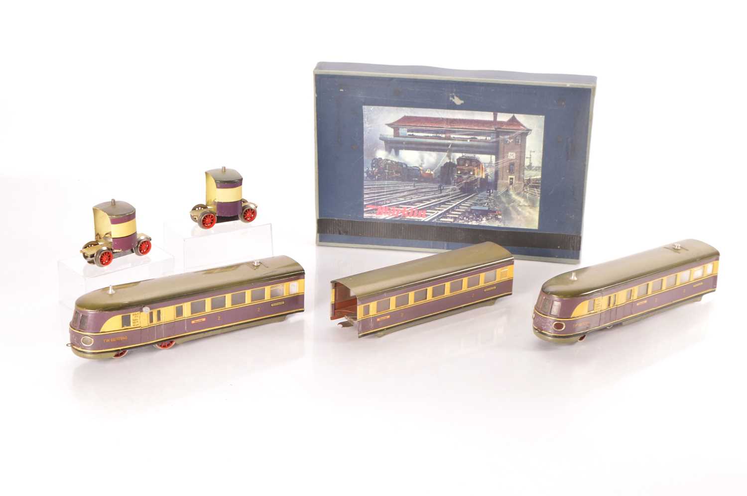 Lot 113 - Marklin 0 Gauge TW 3-car rail car set