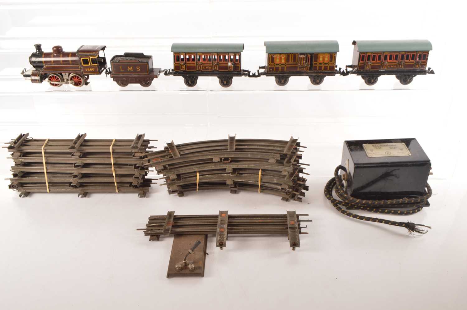 Lot 134 - Bing 0 Gauge LMS Passenger set