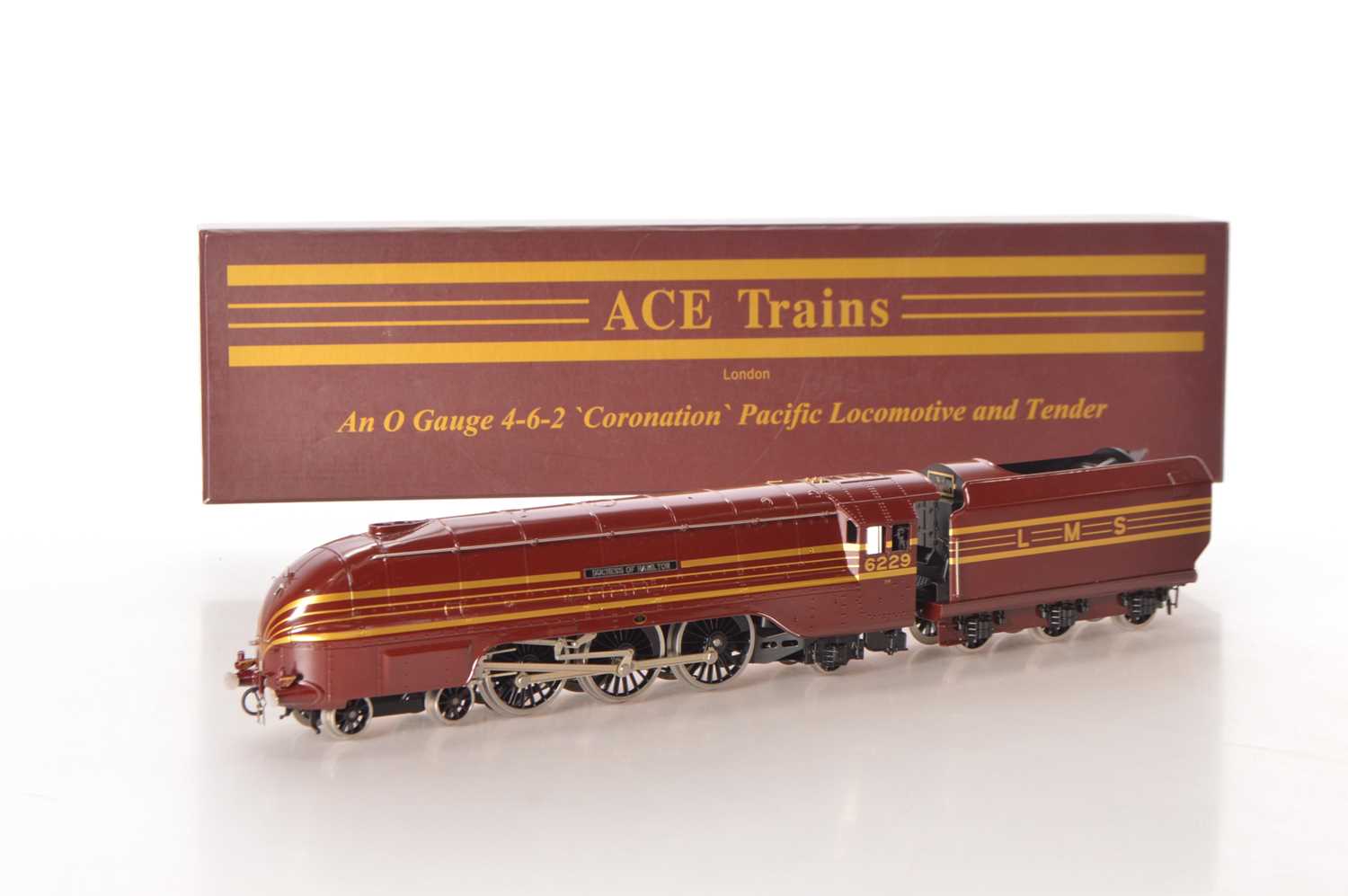 Lot 136 - Ace Trains 0 Gauge Modern issue E/12 4-6-2 Loco & Tender streamlined Coronation class LMS marron 'Duchess of Hamilton'