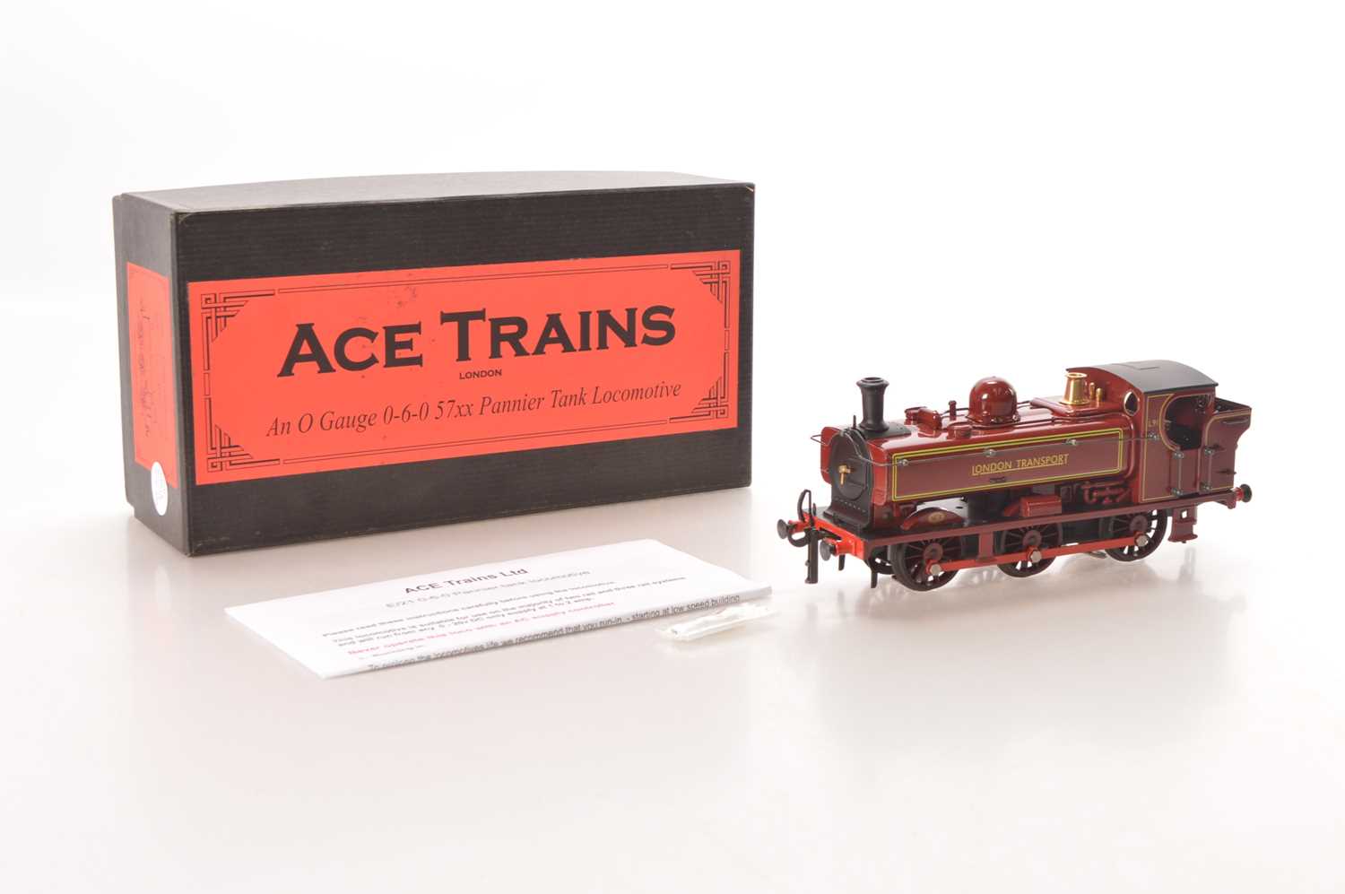 Lot 153 - Ace Trains 0 Gauge Modern issue E/21 0-6-0 London Transport lined red Pannier Tank