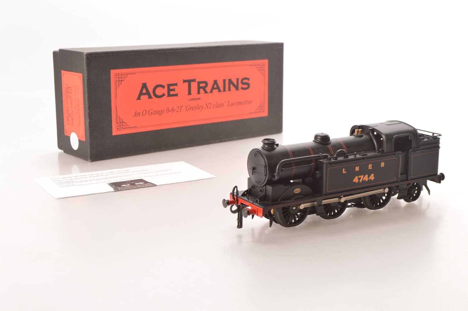 Lot 154 - Ace Trains 0 Gauge Modern issue E/11 0-6-2 LNER lined black class N2 Tank loco