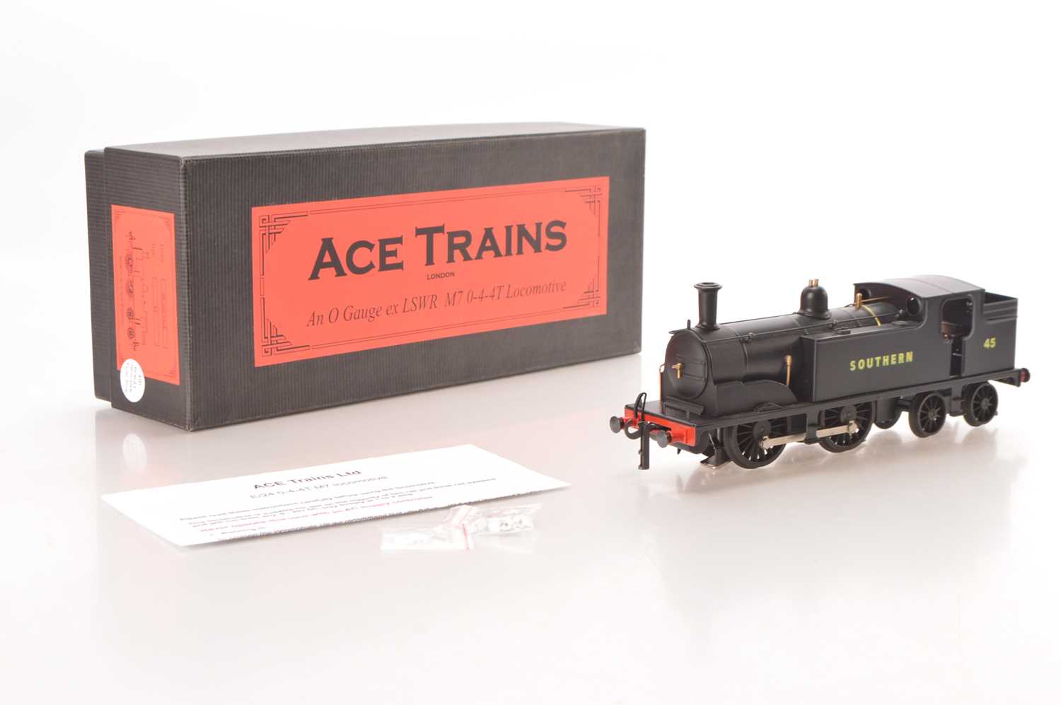 Lot 155 - Ace Trains 0 Gauge Modern issue E/24 0-4-4 SR plain black class M7 Tank Loco