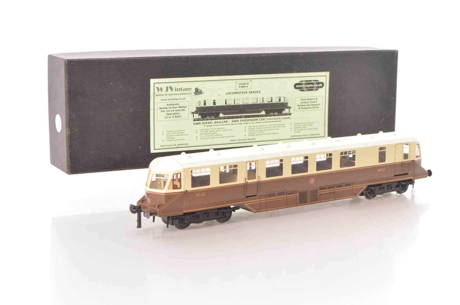 Lot 182 - WJ Vintage 0 Gauge Modern issue Ref:WJV01025 GWR brown and cream Diesel Rail car
