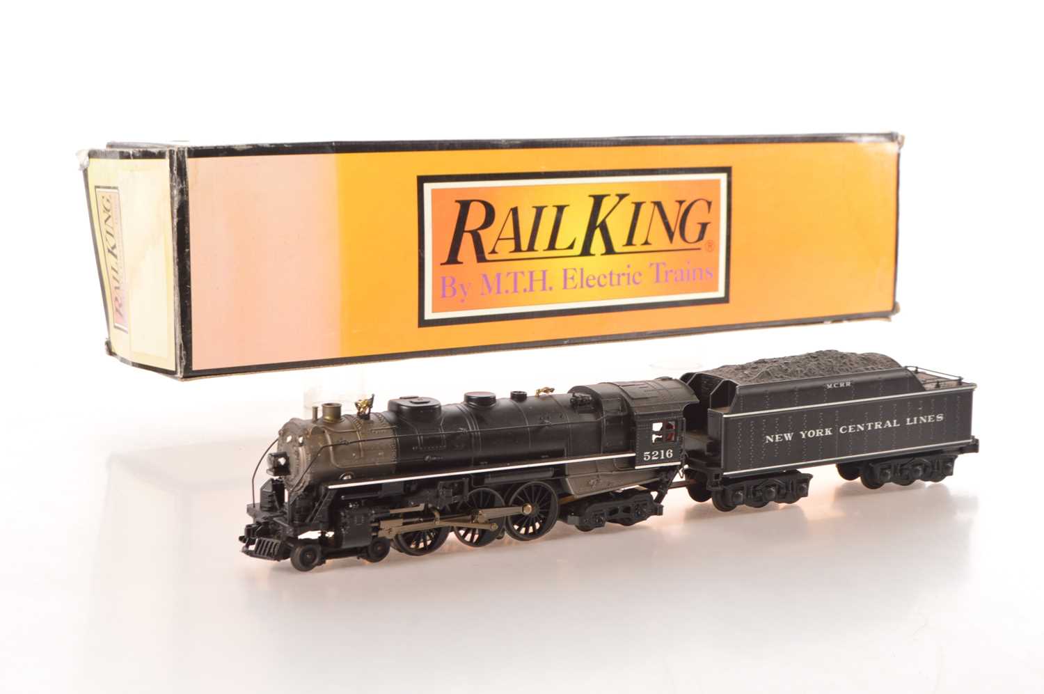 Lot 218 - Rail king by MTH Modern issue 0 Gauge Fef: 30-1121-0 4-6-4 loco & Tender New York Central Lines black Hudson