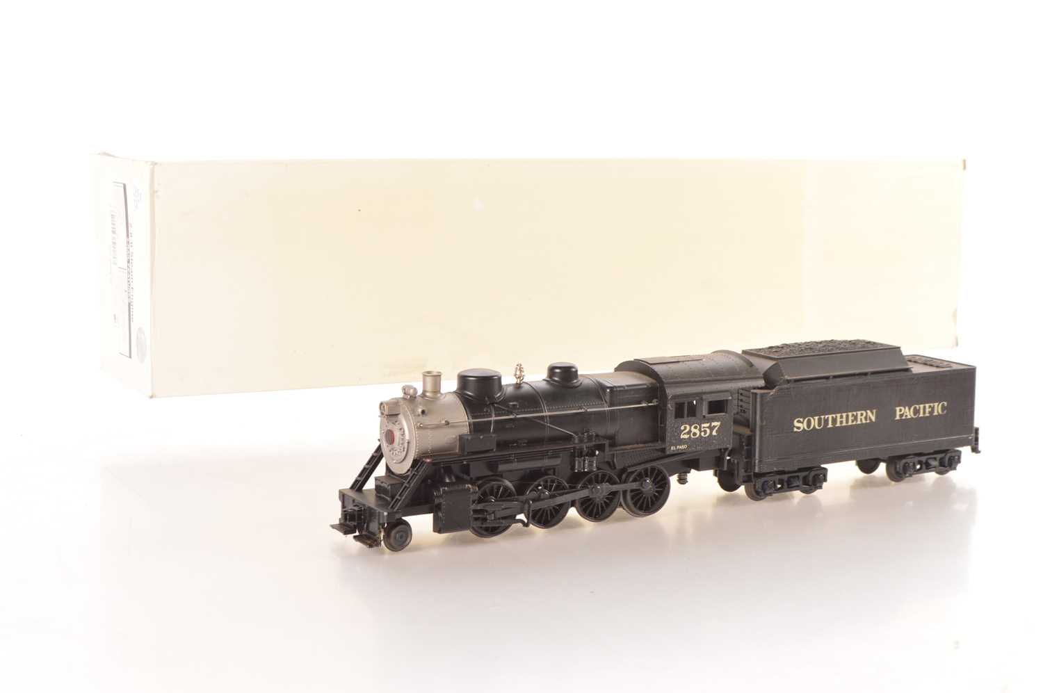 Lot 220 - Rail king MTH Modern issue 0 Gauge 2-8-0 Loco & Tender Southern Pacific black