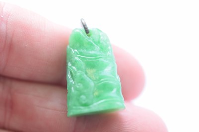Lot 11 - A Chinese jadeite jade carved pendant