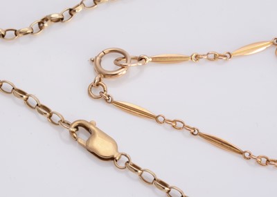 Lot 25 - Two 9ct gold necklaces