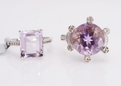 Lot 52 - Two certificated gem set silver dress rings