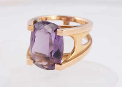 Lot 87 - A large 18ct gold amethyst dress ring