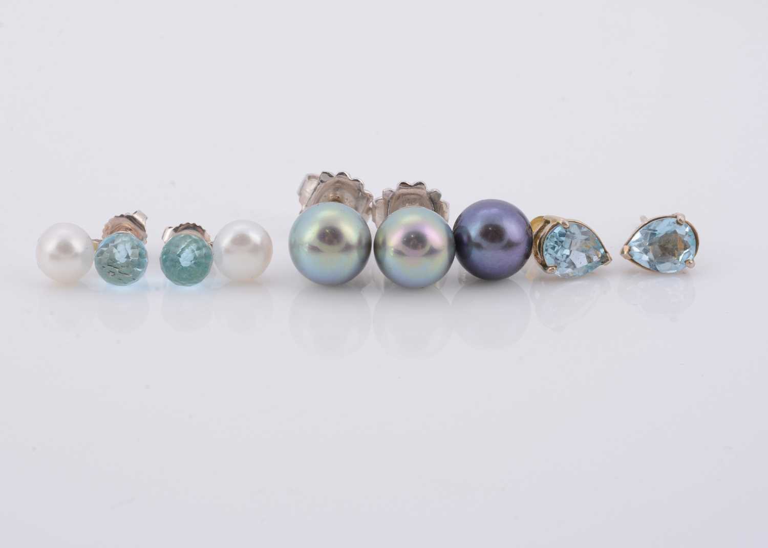 Lot 130 - A collection of cultured silver set and gem set pearl studs