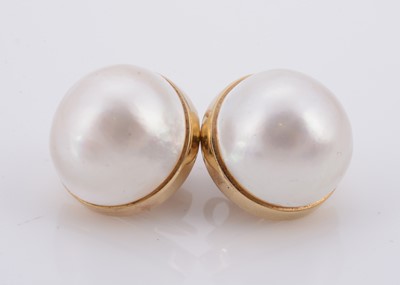 Lot 132 - A pair of mabe pearl ear studs