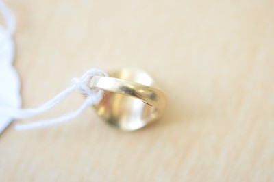 Lot 134 - A 9ct gold lady's signet ring