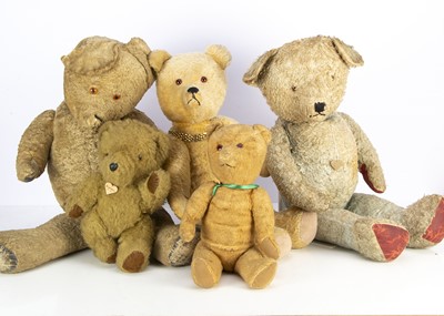 Lot 389 - Five post-war Teddy Bears