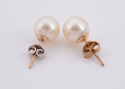 Lot 153 - A pair of cultured pearl dress studs