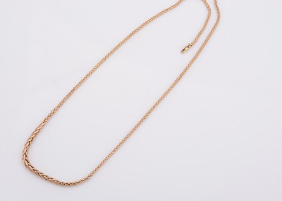 Lot 186 - A 9ct gold fine chevron linked graduated necklace