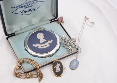 Lot 198 - A large silver jubilee Wedgwood jasperware Stratton compact