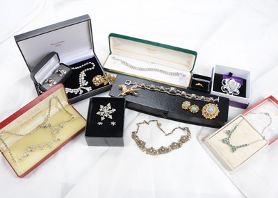 Lot 210 - A collection of paste set and silver jewellery