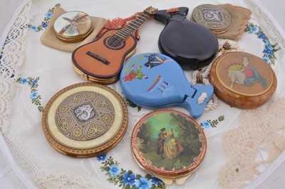 Lot 277 - A collection of vintage Spanish compacts