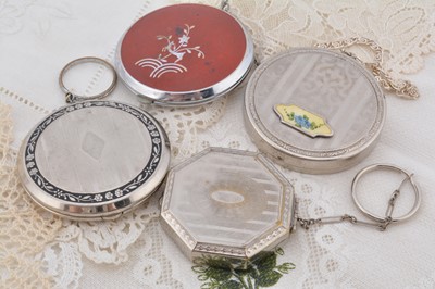 Lot 322 - An Art Deco Evans Tango vanity
