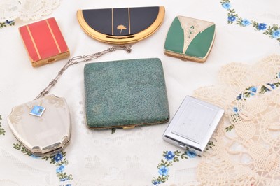 Lot 346 - American compacts and vanity cases