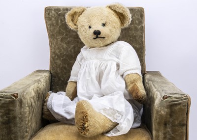Lot 392 - A British 1920s Teddy Bear
