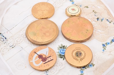 Lot 354 - Six 1950s gilt metal Elgin American circular compacts