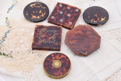 Lot 360 - Six 1930s and 1940s faux tortoiseshell compacts