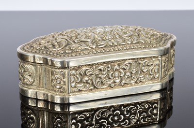 Lot 373 - A small early 20th century Indian box