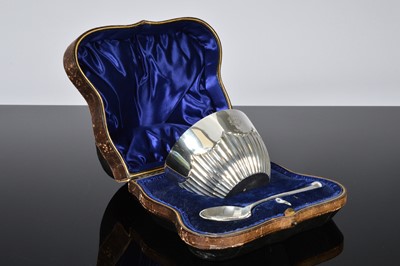 Lot 423 - An Edwardian silver Christening bowl and spoon by George Jackson & David Fullerton