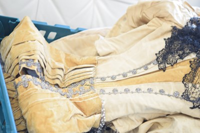 Lot 469 - A Victorian dress