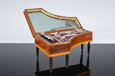 Lot 502 - A fine French second half 19th century novelty sewing etui