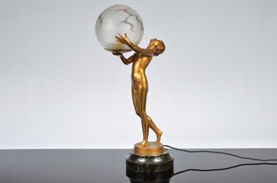 Lot 510 - A nice Art Deco period figural lamp