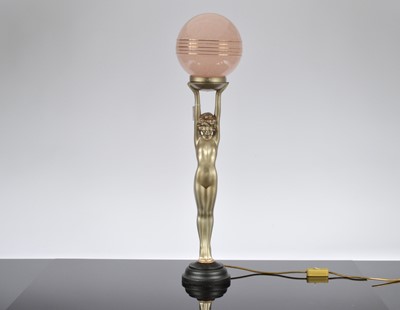 Lot 512 - An Art Deco style figural lamp