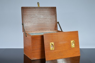 Lot 518 - A vintage teak box