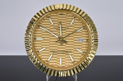 Lot 533 - A modern Watch Dealership style wall clock