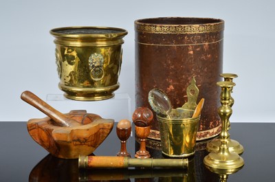 Lot 563 - A collection of works of art and various items