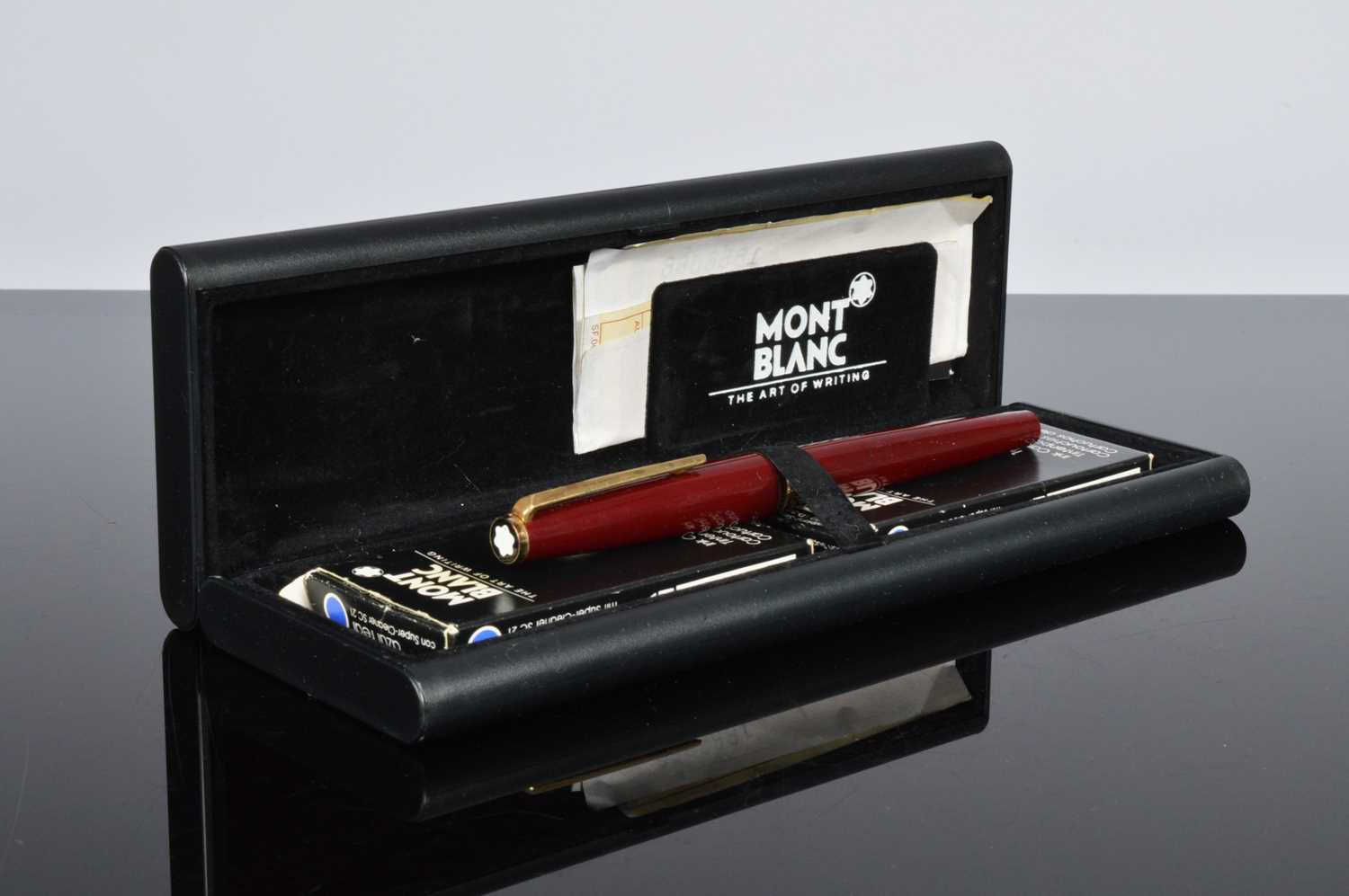 Lot 583 - A Mont Blanc fountain pen