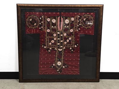 Lot 602 - A framed vintage Indian tunic