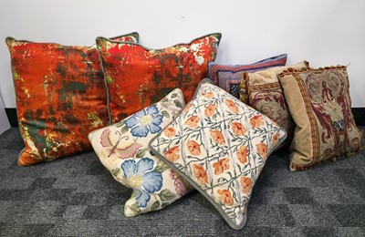 Lot 703 - Seven various cushions