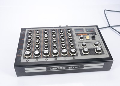 Lot 505 - BOSS Mixer