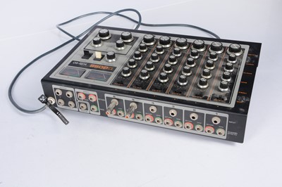 Lot 505 - BOSS Mixer