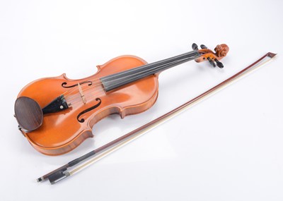 Lot 511 - Violin