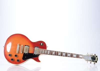 Lot 516 - Electric Guitar / Bass